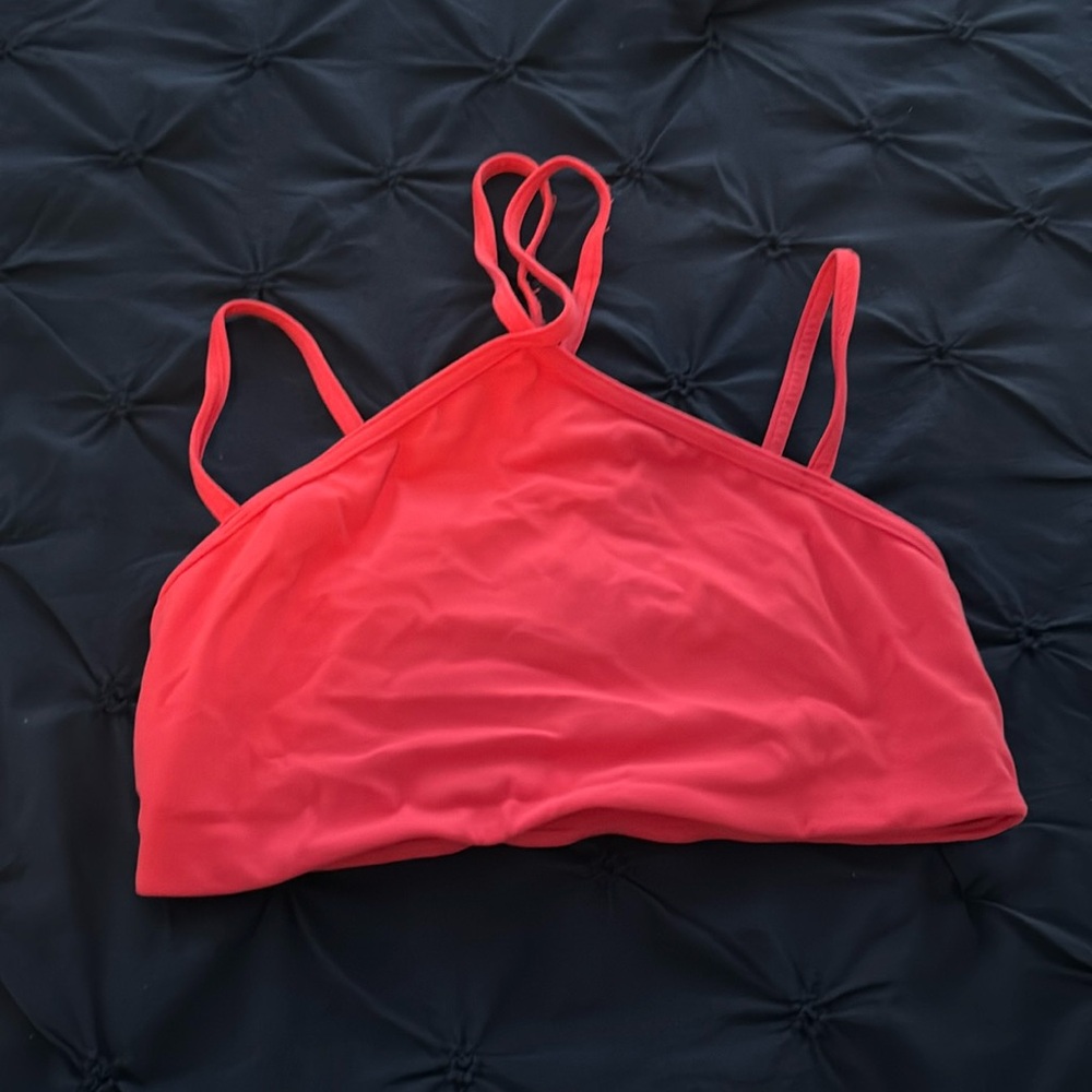 Lululemon crop top
